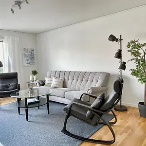  Apartment Bjoerkoe, Laegenhet Naera Bad Och